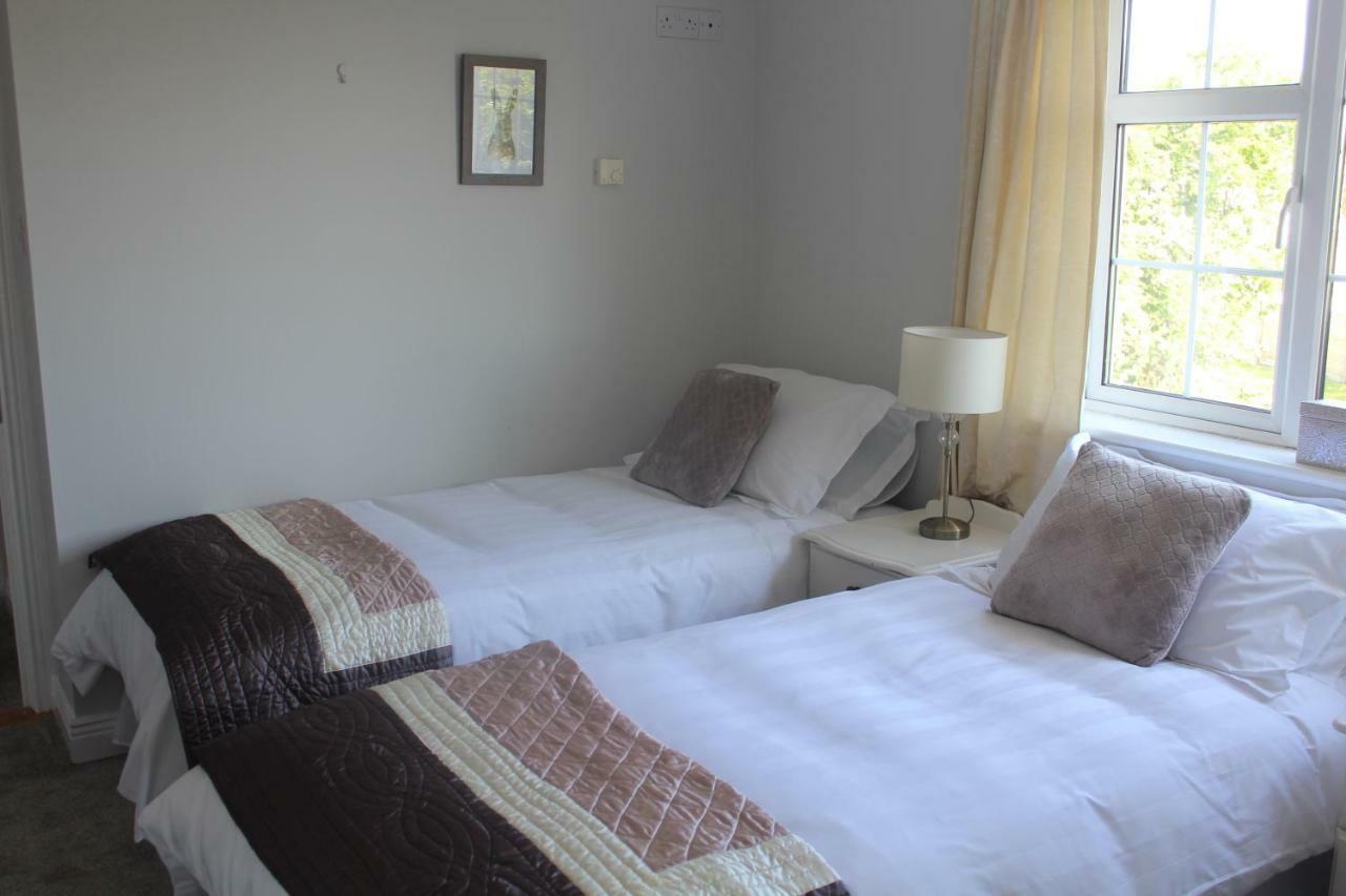 Villa 5 Mins Walk To Carrick - Sleeps 12 - Off Road Parking - Modern House Extérieur photo