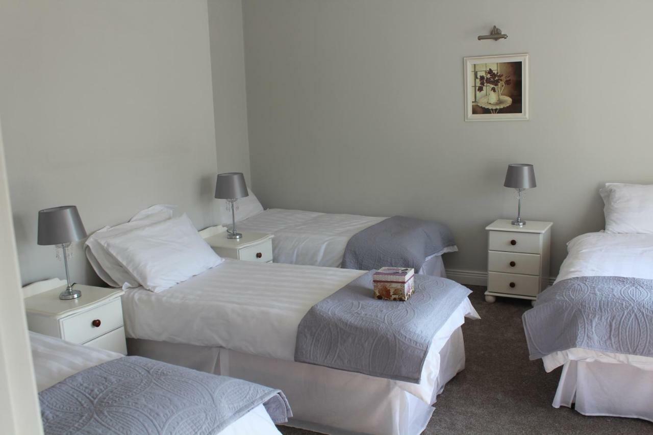 Villa 5 Mins Walk To Carrick - Sleeps 12 - Off Road Parking - Modern House Extérieur photo